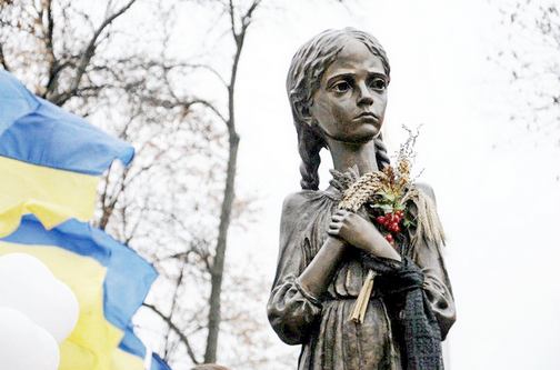 famine ukrainian monument